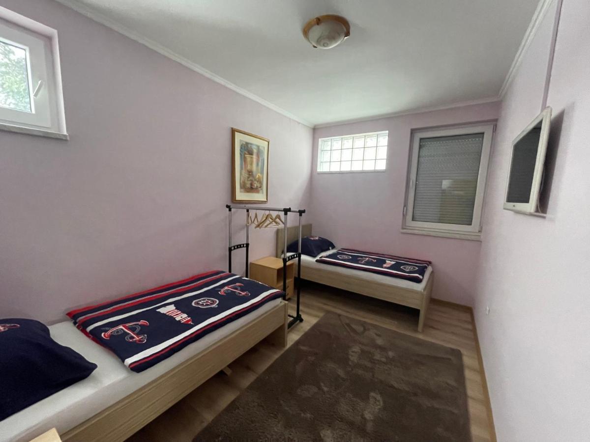 Apartmani Brod Zenica Extérieur photo